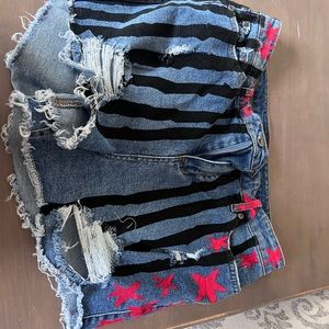 harley quinn birds of prey shorts size 9